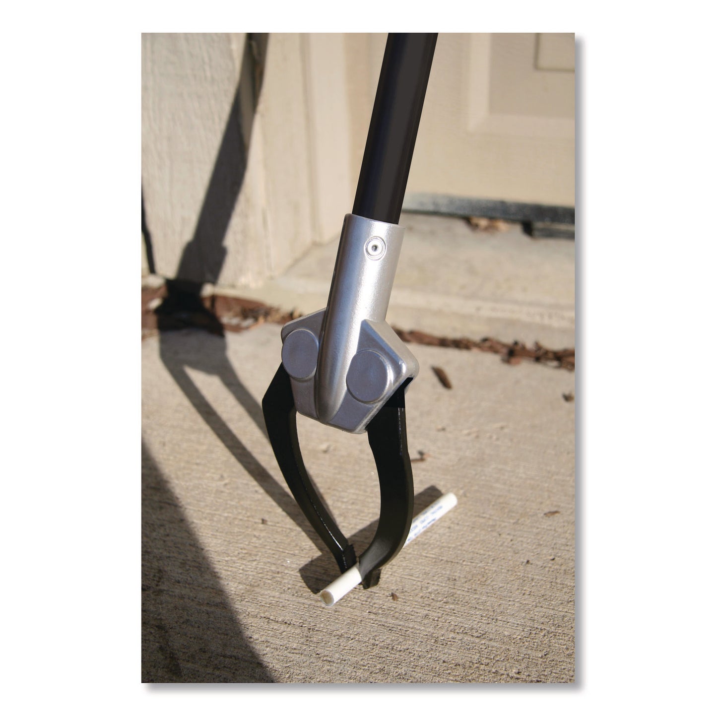 Claw Grabber Tool, 2.6 ft to 3 ft, Black/Red/Silver